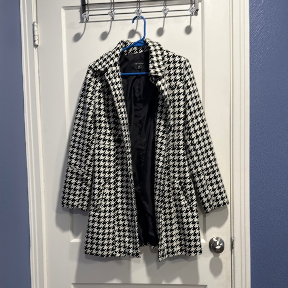 George Black and White Trench Coat Classic Style